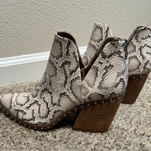 Steve Madden Alyse Booties